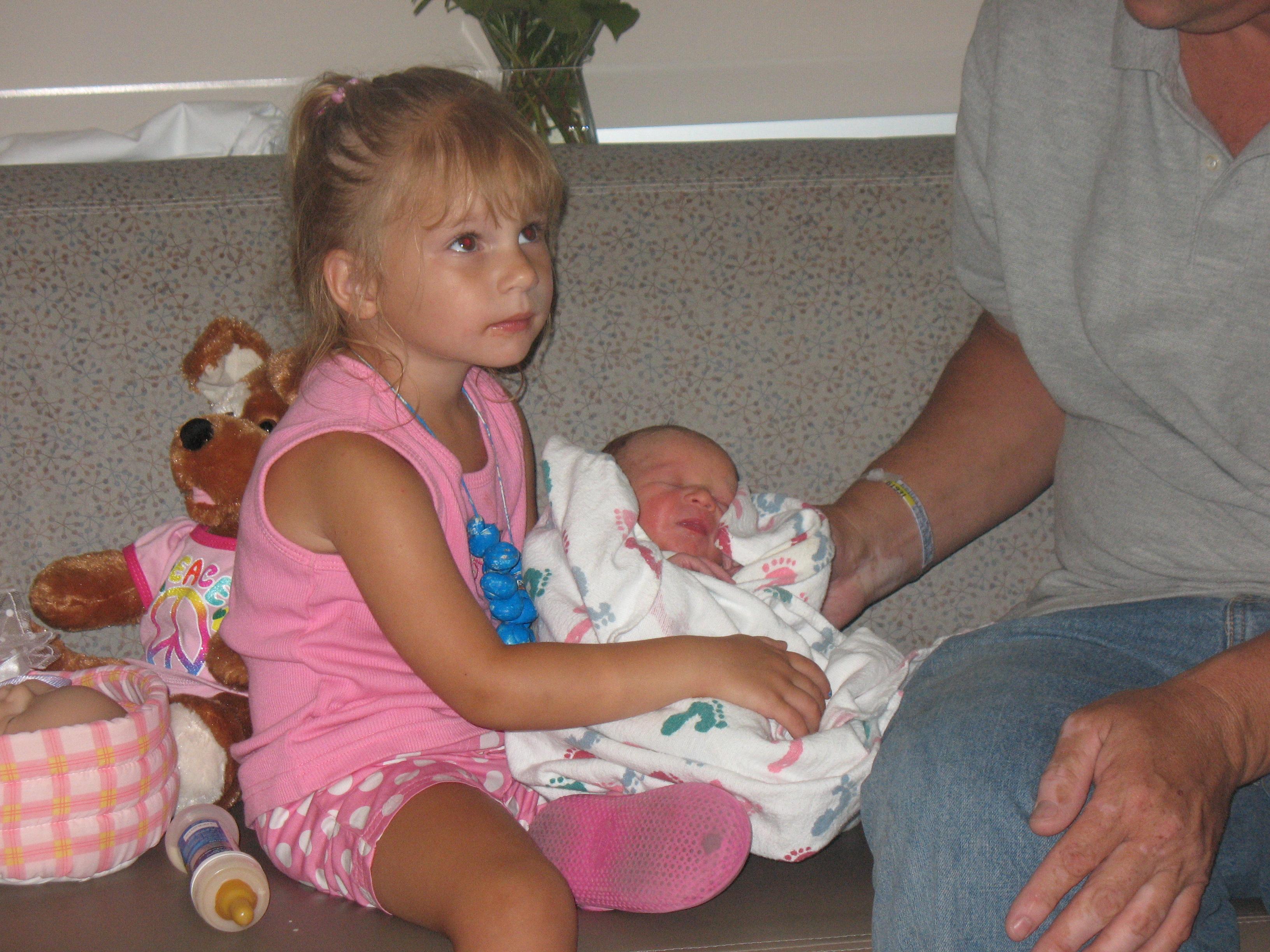 Big sister-2 years old
Baby sister-2 days old