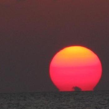 <b>Sunset on 7 mile beach in Grand Cayman</b>