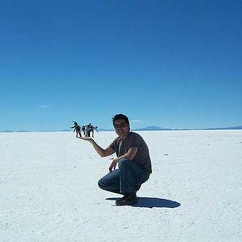 <b>Playing with perspective. Salt Flats, Bolivia - Des</b>