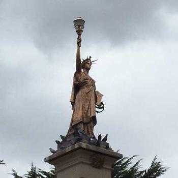 <b>Statue of Liberty?? - Des</b>
