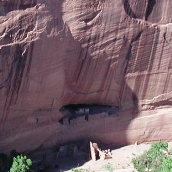 <b>Photo of White House Cliff Dwelling in Canyon de Chelly, Arizona</b>