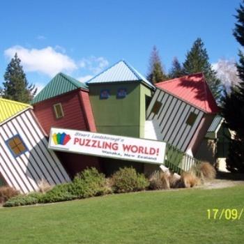 <b>Puzzling World Lake Wanaka NZ</b>