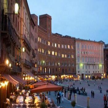 <b>Siena piazza</b>