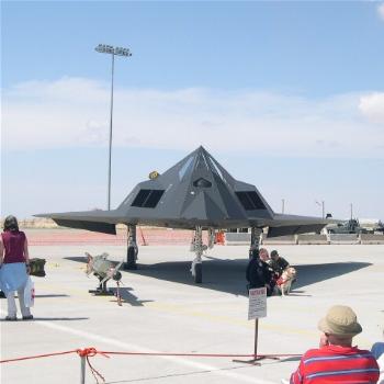 <b>F-117 Stealth Fighter, Holloman Air Show 2005</b>