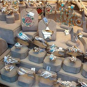 <b>Gold,Gold,Gold -Gold Shop in Cairo Egypt</b>