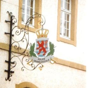 <b>Poilce sign Echternach Luxembourgh  Sue/OK</b>