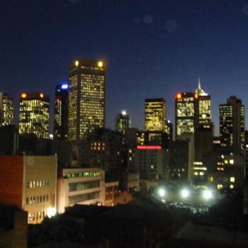 <b>Melbourne lights June 2003 Kate/Sydney</b>