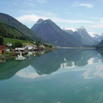 <b>Fjaerland, Norway (June/Epping)</b>