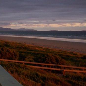 <b>sunset colours at Ned Neales lookout. In the background are the hills of Wilson's Promontory/dino</b> <b>sunset colours at Ned Neales lookout. In the background are the hills of Wilson's Promontory/dino</b>