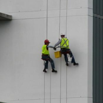 <b>SLJ08 flies on the wall window cleaners at work (female & male) taken from the top of the multistorey car park at RNSH St Leonards Kate/Sydney</b> <b>SLJ08 flies on the wall window cleaners at work (female & male) taken from the top of the multistorey car park at RNSH St Leonards Kate/Sydney</b>