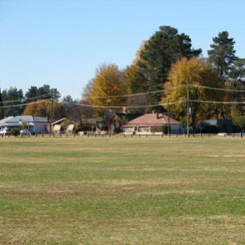 <b>4077 Park in Bathurst Autumn colour. stopped in bathurst on the way to Dubbo May'08 Kate/Sydney</b> <b>4077 Park in Bathurst Autumn colour. stopped in bathurst on the way to Dubbo May'08 Kate/Sydney</b>