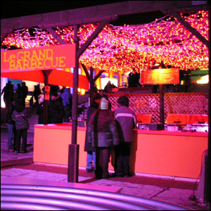 <b>Montreal Festival of Lights, an outdoor festival in middle of winter, outdoor bbqs by cooking weiners on a stick in your winter coat, good times! </b> <b>Montreal Festival of Lights, an outdoor festival in middle of winter, outdoor bbqs by cooking weiners on a stick in your winter coat, good times! </b>