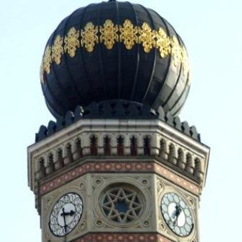 <b>Clock Tower, Great Synagogue, Budapest, Hungary - Eileen (Surrey, England)</b> <b>Clock Tower, Great Synagogue, Budapest, Hungary - Eileen (Surrey, England)</b>