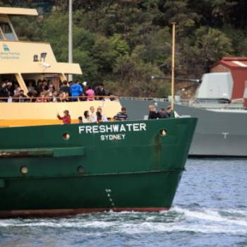 <b>2413 Freshwater passing Garden Is, from Fort Denison, Island Hopping,11th Oct09, Kate/Sydney</b>