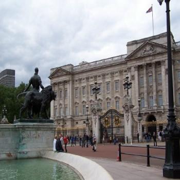 <b>The gates to Buckingham Palace</b>