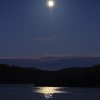 <b>3816 moon over the Hawkesbury R, 7th June'09 Kate/Sydney</b>