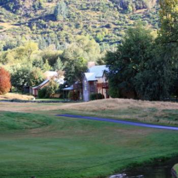 <b>4749 cottages overlooking golf course, Millbrook Resort, Queenstown, Sth Is, NZ, 21st March'10, Kate/Sydney</b>