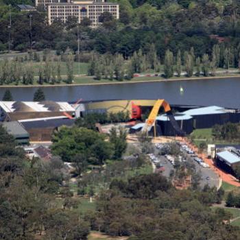 <b>2424 Australia Museum, Lake Burley Griffith, from Telstra Tower, Black Mountain, Canberra, 20th Feb'10 Kate/Sydney</b>