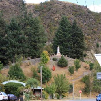 <b>4673 War Memorial, Arrowtown, Arrowtown near Queenstown, Sth Is NZ, 21st Mar'10, Kate/Sydney </b>