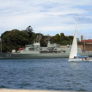 <b>2435 HMAS Stuart & blue yacht Brokenwood at Garden Island, taken from Fort Denison, Sydney Harbour, 'Island Hopping' ferry trip Kate/Sydney</b>