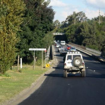 <b>1810 crossing the Hawkesbury River at Richmond, driving from Dubbo to Sydney, 3rd May'09, Kate/Sydney</b>