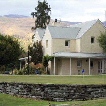 <b>4420 Reception & Proshop, Millbrook Resort, near Queenstown, Sth Is, NZ, 20th Mar'10, Kate/Sydney</b>