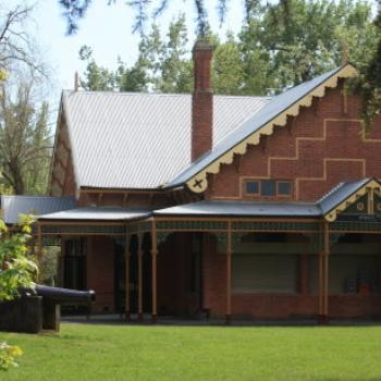 <b>7802 Pipers by the Lake, aka Lake Lodge, Lake Wendouree, Ballarat, Victoria, 29th Oct'09, Kate/Sydney</b>