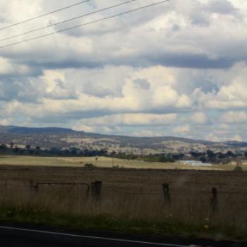 <b>1754 between Bathurst & Lithgow, driving from Dubbo to Sydney, 3rd May'09, Kate/Sydney</b>