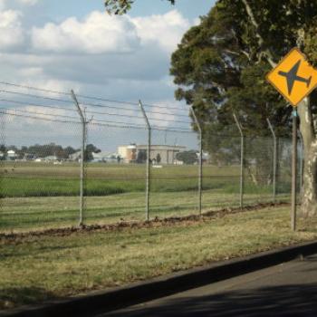 <b>1816 RAAF base Richmond, driving from Dubbo to Sydney, 3rd May'09, Kate/Sydney</b>