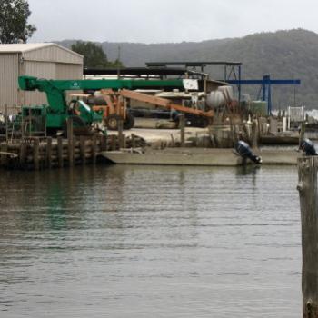 <b>1839 oyster factory, Hawkesbury R, 24th Jan'10, Kate/Sydney</b>