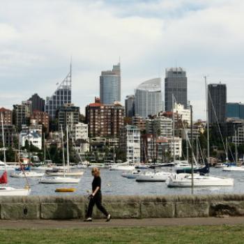 <b>184_5707 city skyscrapers standing over Potts Point from Rushcutters Bay, Sydney, 24th Apr'10, Kate/Sydney</b>