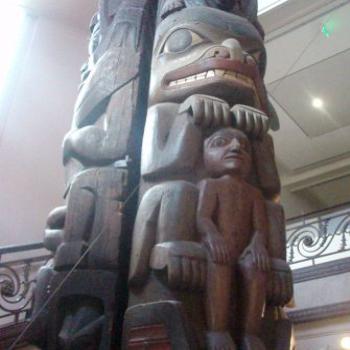 <b>A Totem pole, Smithsonian museum, Washington D.C. appy/india</b>