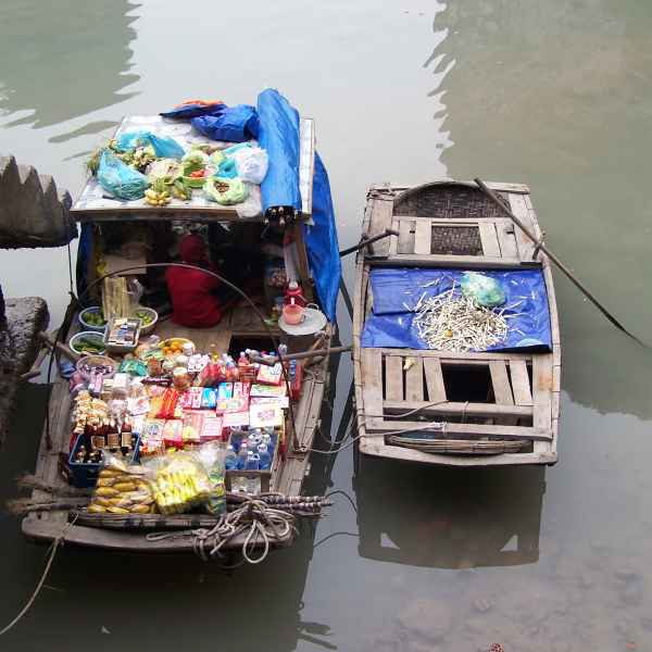 <b>Junk on Halong Bay Vietnam</b>