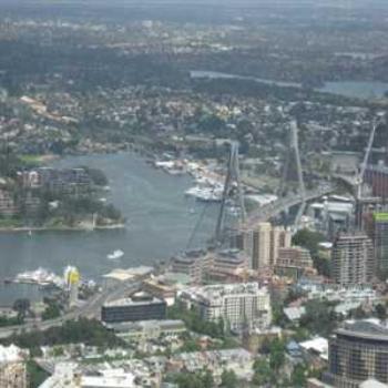 <b>View to the North of the Sydney Tower (Sydney '09/LankyYank)</b>