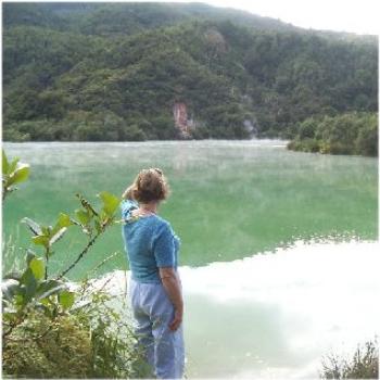 <b>Hot Lake, NZ</b>