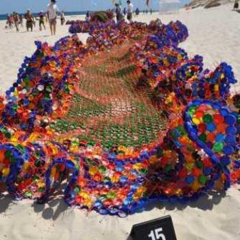 <b>Sculptures by the Sea - Cottesloe, Western Australia (Robin-Kalgoorlie)</b> <b>Sculptures by the Sea - Cottesloe, Western Australia (Robin-Kalgoorlie)</b>