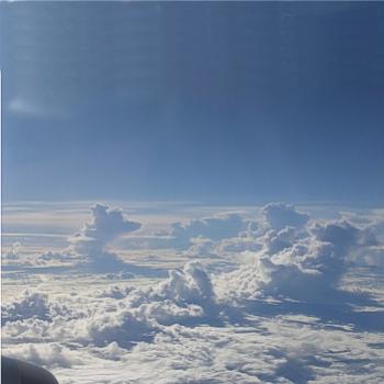 <b>Above the clouds, somewhere over the Pacific, July 2010 - Bev,AB</b> <b>Above the clouds, somewhere over the Pacific, July 2010 - Bev,AB</b>