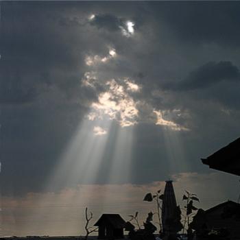 <b>Light through clouds</b>