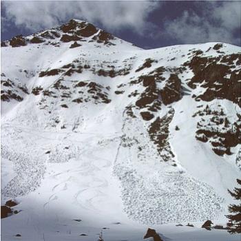 <b>Spring avalanches & ski tracks, ER5, Lake Louise - Bev, AB</b>