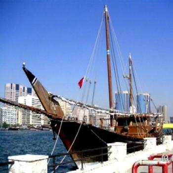 <b>Dhow and skyscrapers, Dubai creek - Keyan Bowes</b>