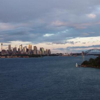<b>Sailing into Sydney. (June)</b>