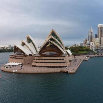 <b>Opera House at 6.30am (June)</b>
