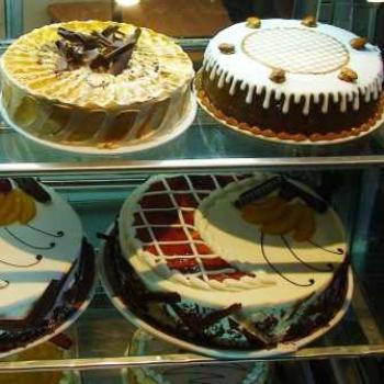 <b>Cake shop in Cusco, Peru (Robin/Kalgoorlie)</b>