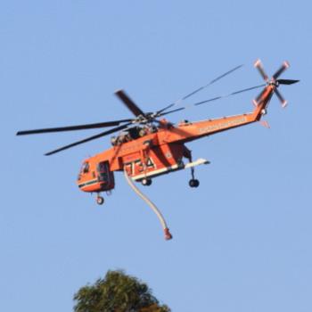 <b>4486 water crane. Flying over my house to get water from Middle Harbour for a nearby bushfire. January 2009. Kate/Sydney</b> <b>4486 water crane. Flying over my house to get water from Middle Harbour for a nearby bushfire. January 2009. Kate/Sydney</b>