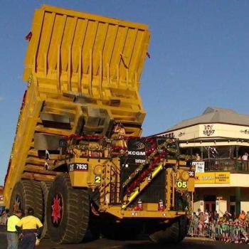 <b>St Barbaras street parade down the main street of Kalgoorlie (Robin/Kalgoorlie)</b> <b>St Barbaras street parade down the main street of Kalgoorlie (Robin/Kalgoorlie)</b>