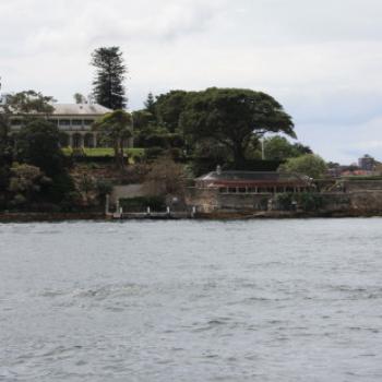 <b>2384 Admiralty House from ferry, Island Hopping,11th Oct09, Kate/Sydney</b> <b>2384 Admiralty House from ferry, Island Hopping,11th Oct09, Kate/Sydney</b>