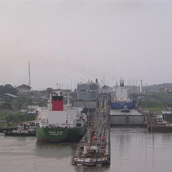 <b>Entering the Gatun Locks, Caribbean end of the Panama Canal - Bev, AB</b> <b>Entering the Gatun Locks, Caribbean end of the Panama Canal - Bev, AB</b>