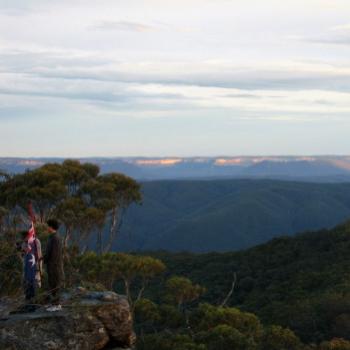 <b>1392 sunset on the cliffs looking South-East, Splendour Rock, Blue Mountains, NSW, ANZAC Eve, 24th April'06, Kate/Sydney</b> <b>1392 sunset on the cliffs looking South-East, Splendour Rock, Blue Mountains, NSW, ANZAC Eve, 24th April'06, Kate/Sydney</b>
