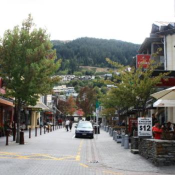 <b>4119 Beach St, Queenstown, Sth Is, NZ Kate/Sydney</b>