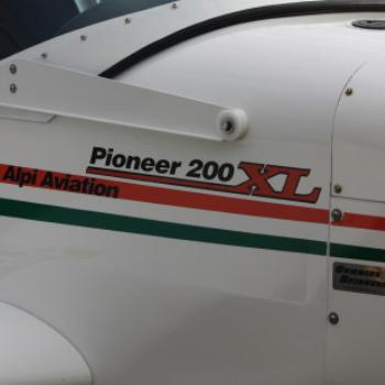 <b>9696 Pioneer 200 XL, Dubbo Airport,NSW, 10th Apr'09, Kate/Sydney</b> <b>9696 Pioneer 200 XL, Dubbo Airport,NSW, 10th Apr'09, Kate/Sydney</b>